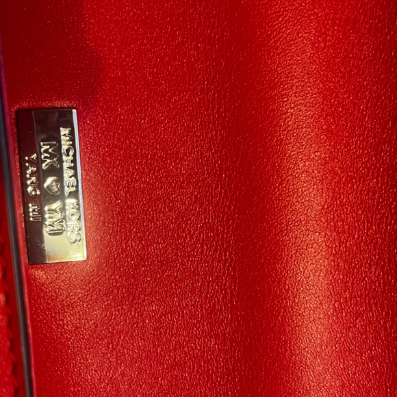 Michael Kors Whitney Red Shoulder Bag - Picture 2 of 7